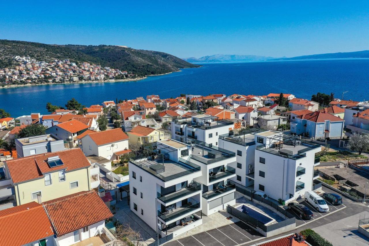 Luxury Apartment Pia With Swimming Pool And Grill Trogir Dış mekan fotoğraf