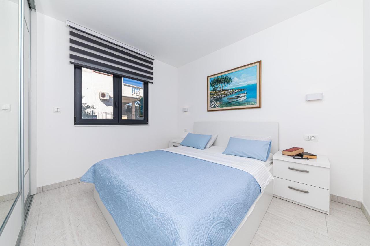 Luxury Apartment Pia With Swimming Pool And Grill Trogir Dış mekan fotoğraf