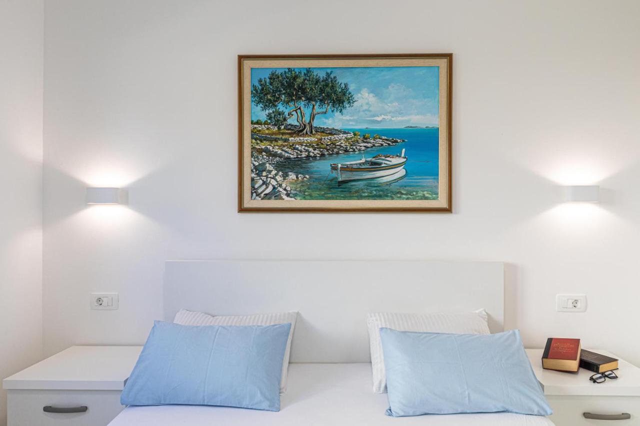 Luxury Apartment Pia With Swimming Pool And Grill Trogir Dış mekan fotoğraf